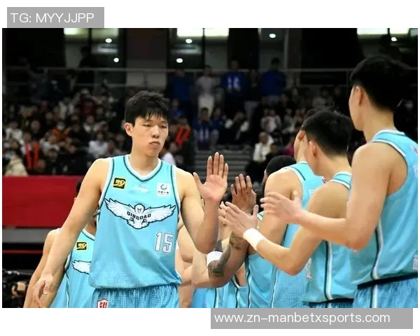 格兰特谈杨瀚森跑位配合能力语言障碍影响沟通效果