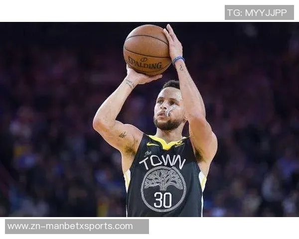 库里第三节表现出色但下场后勇士陷入得分荒球队失去节奏