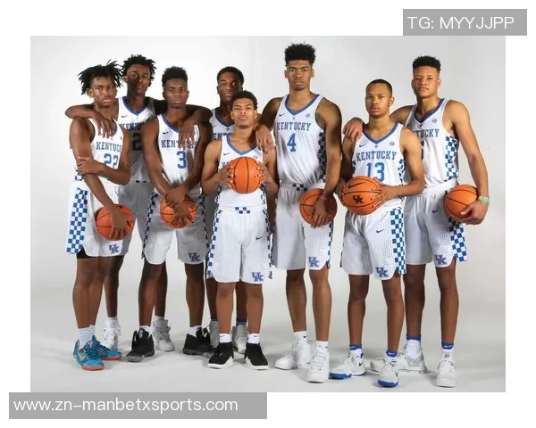 亚历山大叔叔与保罗共同见证CP4比赛的激动时刻